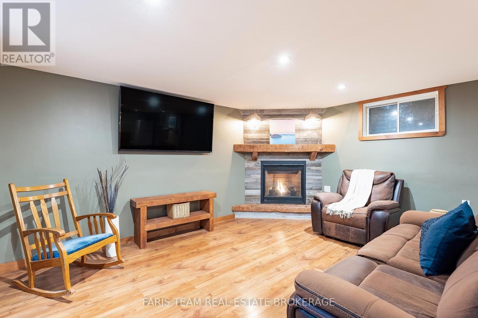 13 Maitland Drive, Barrie, Ontario  L4M 5W1 - Photo 17 - S12964874