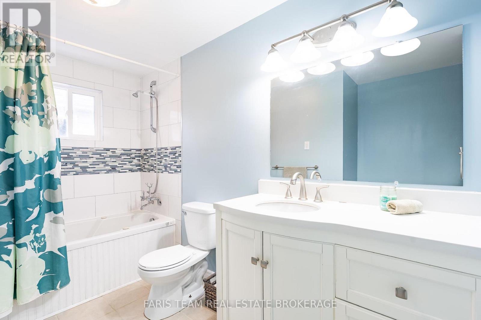 13 Maitland Drive, Barrie, Ontario  L4M 5W1 - Photo 16 - S12964874