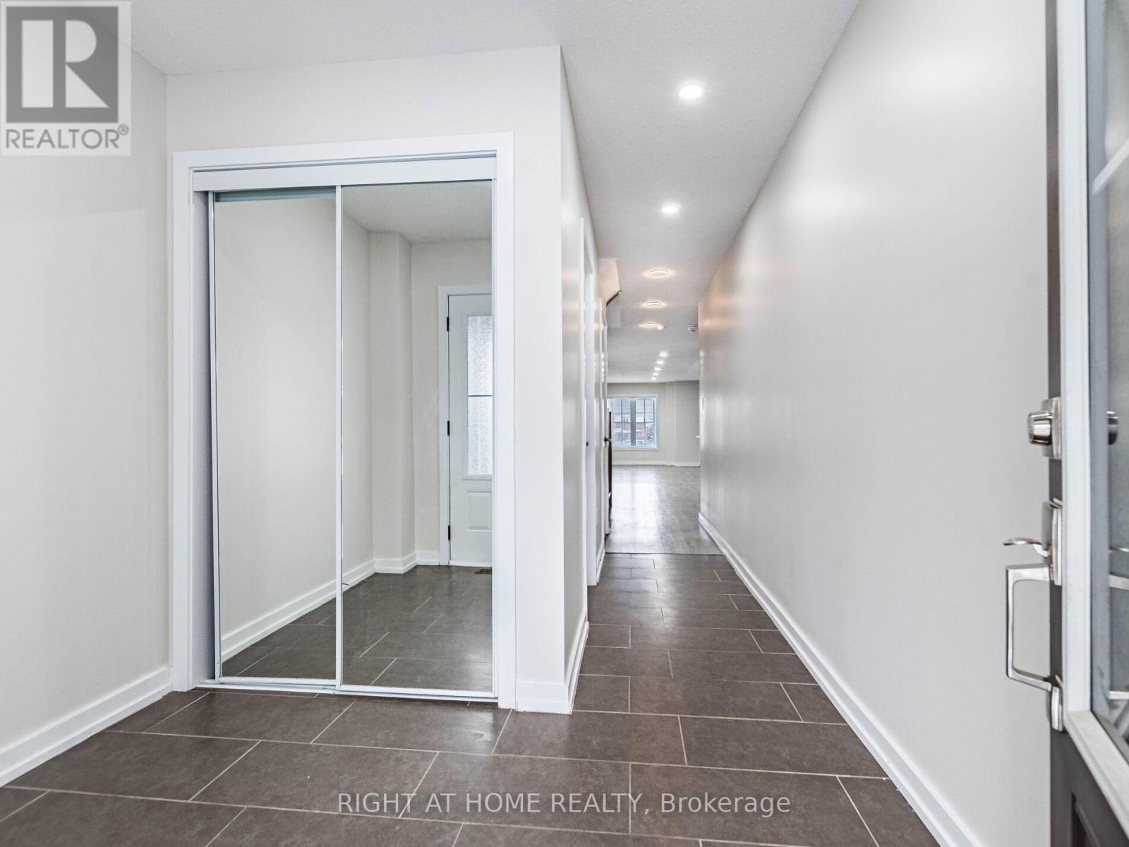 16 Edsel Road, Brampton, Ontario  L7A 4K6 - Photo 9 - W12938822