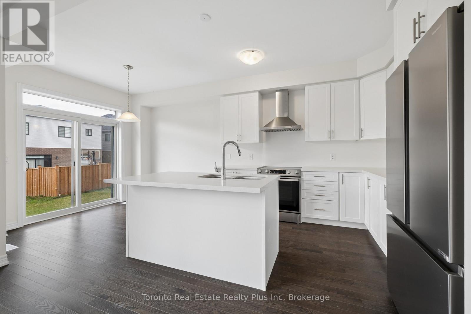 241 Broadacre Drive, Kitchener, Ontario  N2R 0S6 - Photo 17 - X13005378