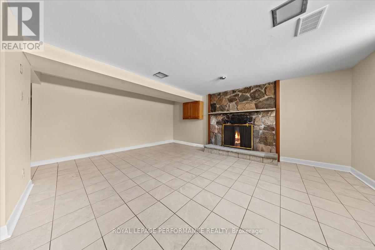 2212 St Laurent Boulevard, Ottawa, Ontario  K1G 1B2 - Photo 18 - X12927430