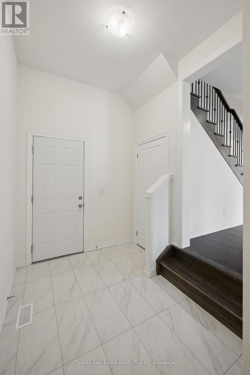 241 Broadacre Drive, Kitchener, Ontario  N2R 0S6 - Photo 26 - X13005378