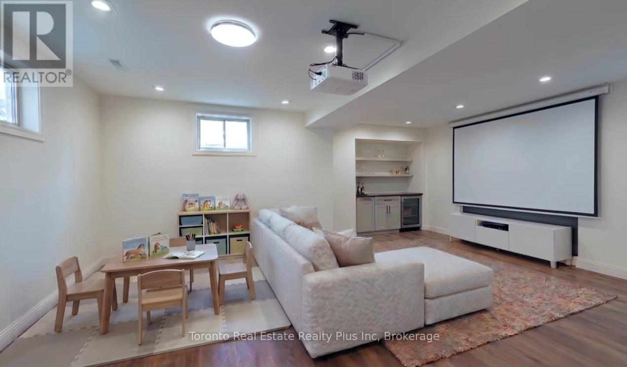 241 Broadacre Drive, Kitchener, Ontario  N2R 0S6 - Photo 47 - X13005378