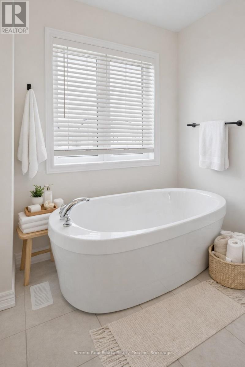 241 Broadacre Drive, Kitchener, Ontario  N2R 0S6 - Photo 35 - X13005378