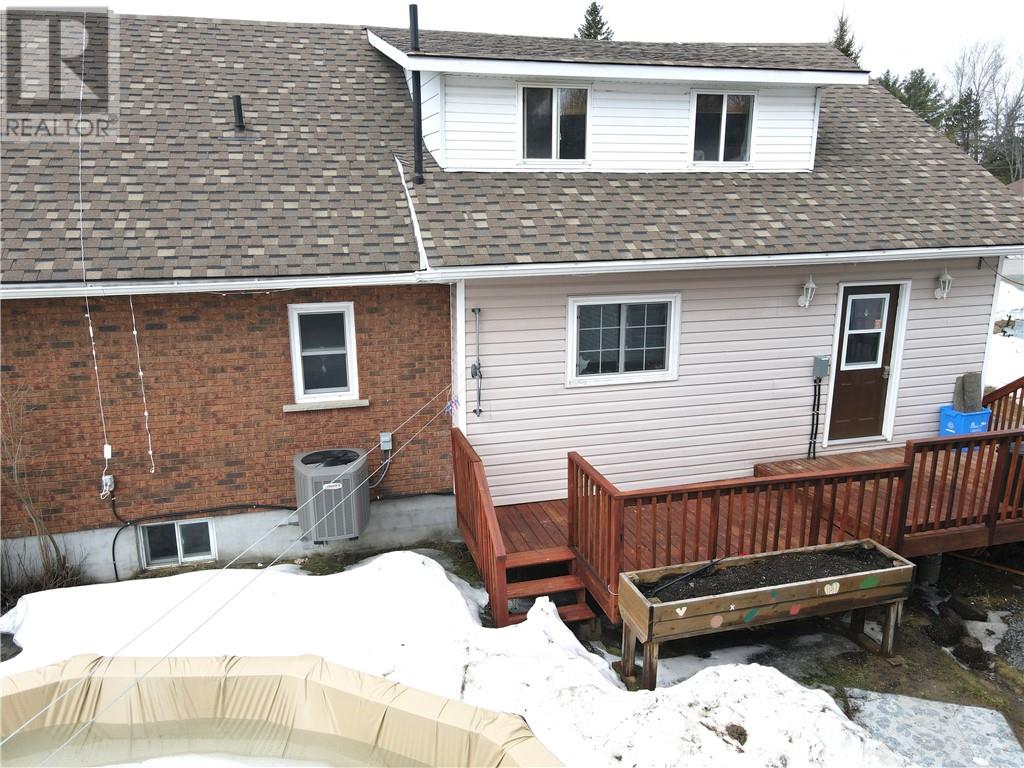 4290 St. Michel Street, Hanmer, Ontario  P3P 1N2 - Photo 5 - 2126983