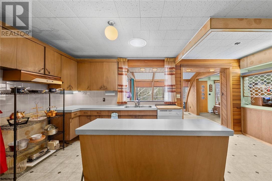 1279 Nesbitt Drive, Sudbury, Ontario  P3E 4E9 - Photo 4 - 2127159