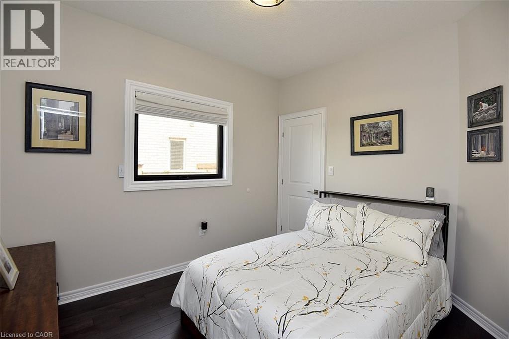 19 Dyment Court, Ancaster, Ontario  L9G 0E1 - Photo 12 - 40821887