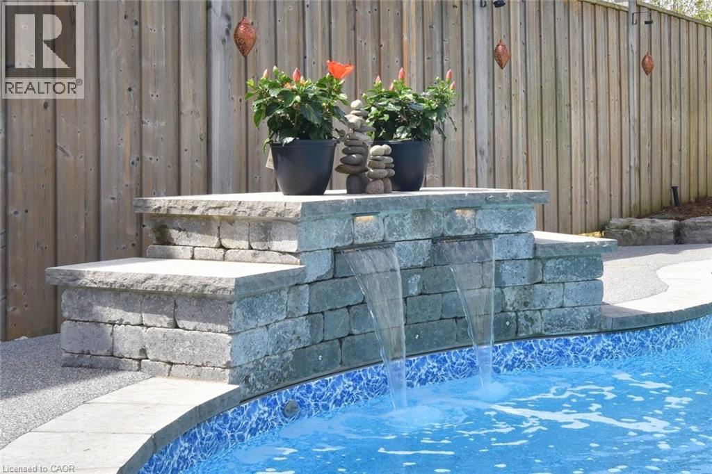 19 Dyment Court, Ancaster, Ontario  L9G 0E1 - Photo 26 - 40821887