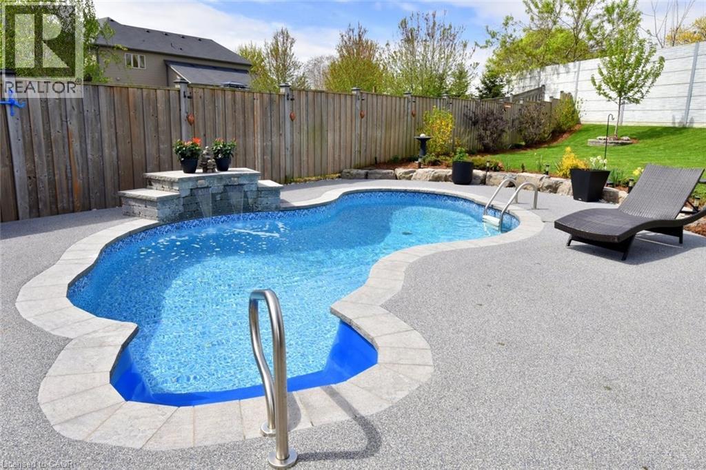 19 Dyment Court, Ancaster, Ontario  L9G 0E1 - Photo 29 - 40821887