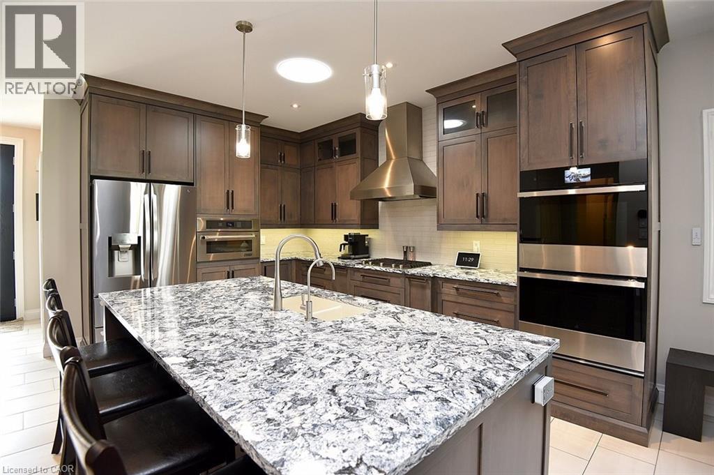 19 Dyment Court, Ancaster, Ontario  L9G 0E1 - Photo 7 - 40821887