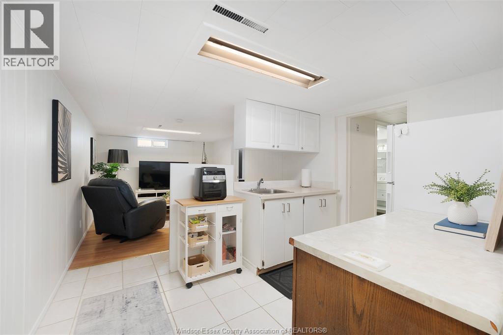 3581 Wolfe Court, Windsor, Ontario  N9C 1X2 - Photo 25 - 26008457