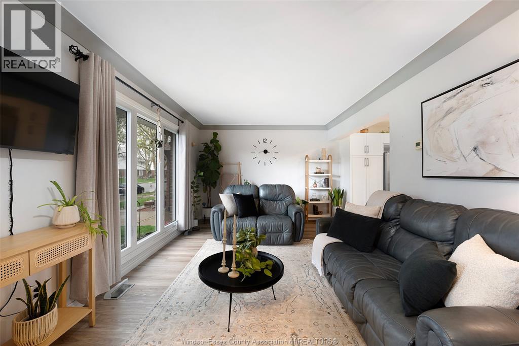 3581 Wolfe Court, Windsor, Ontario  N9C 1X2 - Photo 10 - 26008457