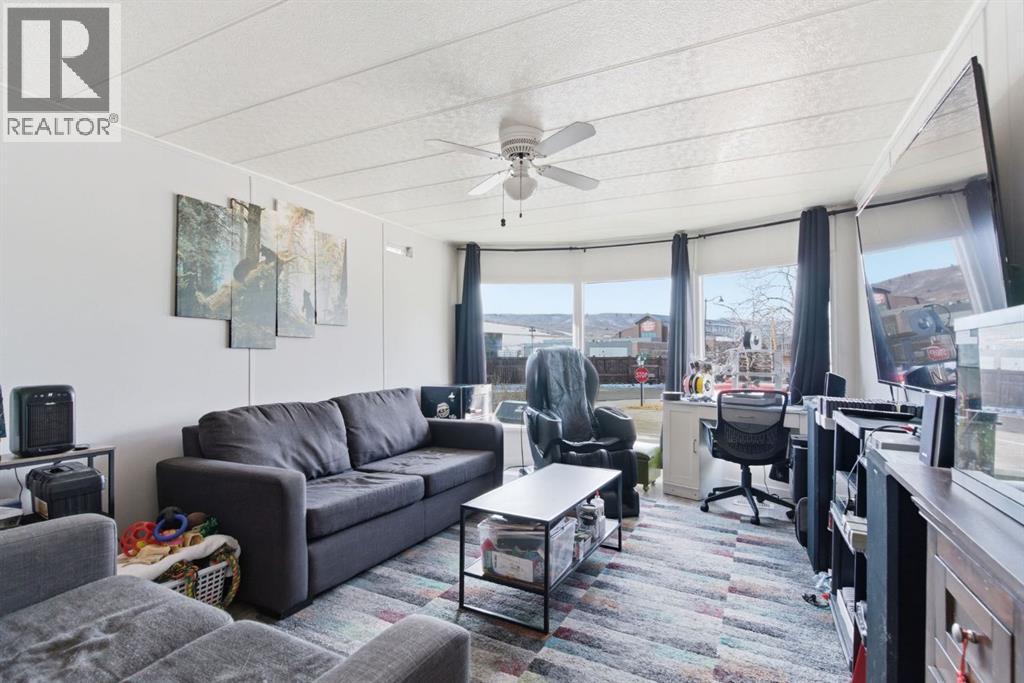 124, 3223 83 Street Nw, Calgary, Alberta  T3B 5N1 - Photo 4 - A2298577