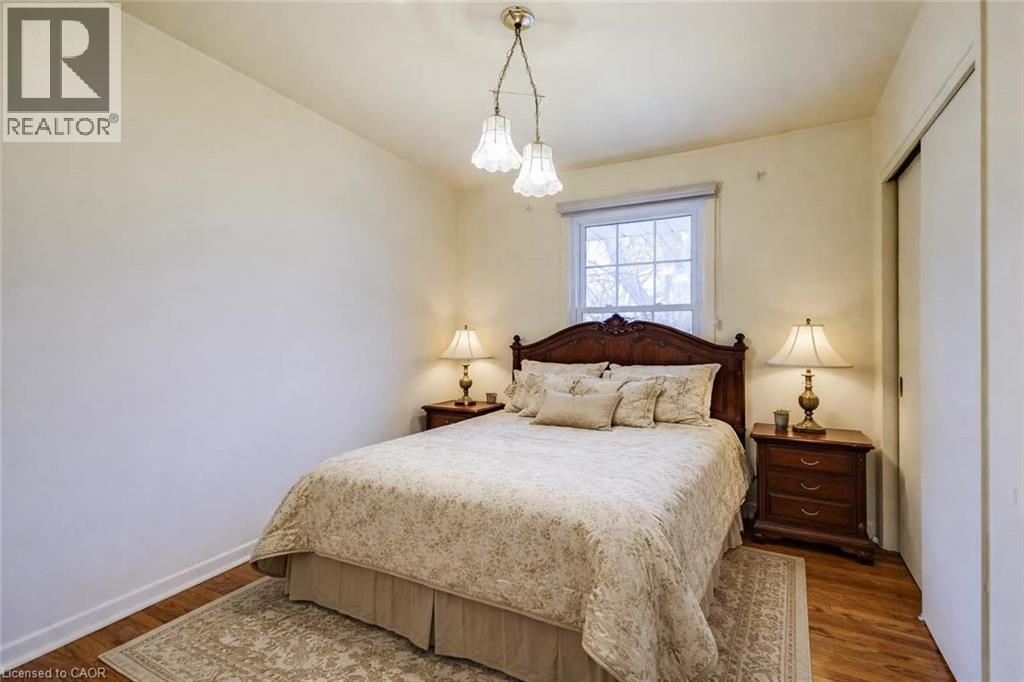 1057 Cedar Avenue, Burlington, Ontario  L7T 2R8 - Photo 23 - 40819195