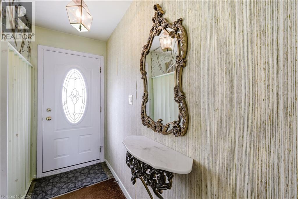 1057 Cedar Avenue, Burlington, Ontario  L7T 2R8 - Photo 6 - 40819195