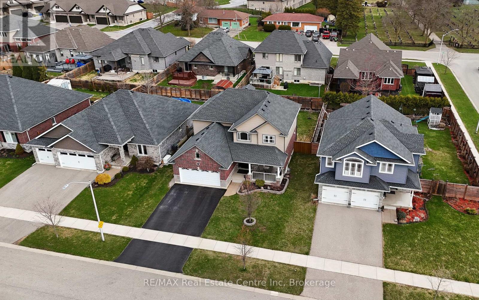 82 Curtis Street S, East Zorra-Tavistock, Ontario  N0J 1M0 - Photo 46 - X13013040