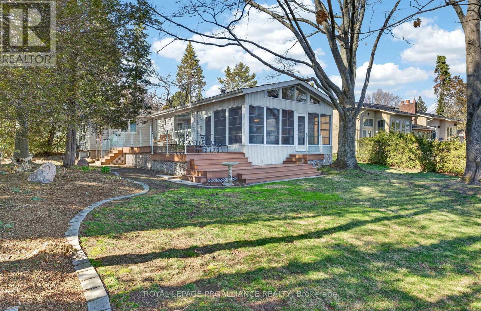 482 Island Road, Prince Edward County, Ontario  K0K 2T0 - Photo 1 - X13013076