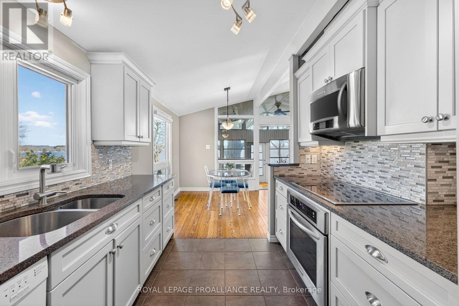 482 Island Road, Prince Edward County, Ontario  K0K 2T0 - Photo 11 - X13013076