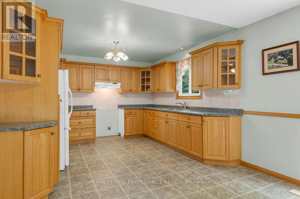 184 Bethel Road, Belleville, Ontario  K0K 3E0 - Photo 11 - X13013090