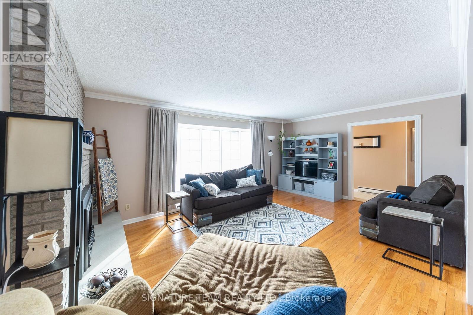 7 Mary Street, Petawawa, Ontario  K8H 1R6 - Photo 6 - X12937288