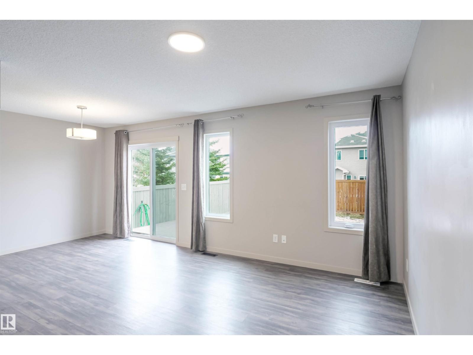 1426 25 Av Nw, Edmonton, Alberta  T6T 2E2 - Photo 10 - E4482872