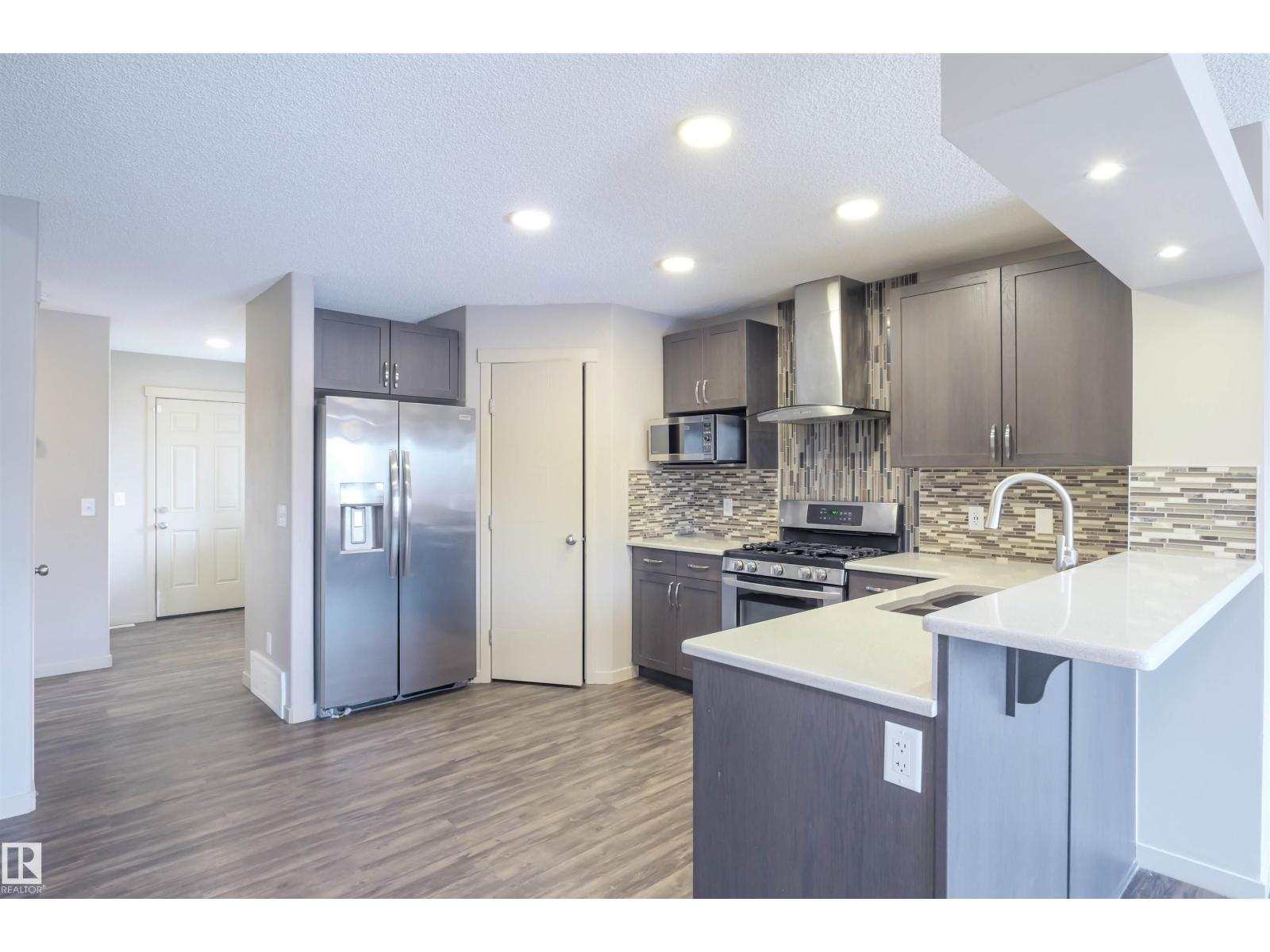 1426 25 Av Nw, Edmonton, Alberta  T6T 2E2 - Photo 6 - E4482872