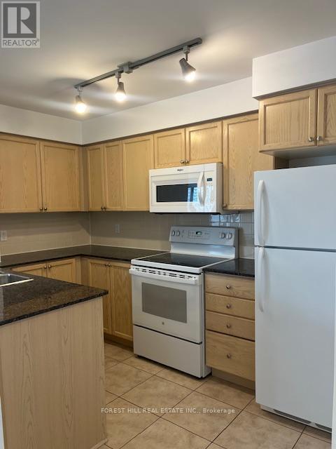 2110 - 925 Bay Street, Toronto, Ontario  M5S 3L4 - Photo 7 - C13013054