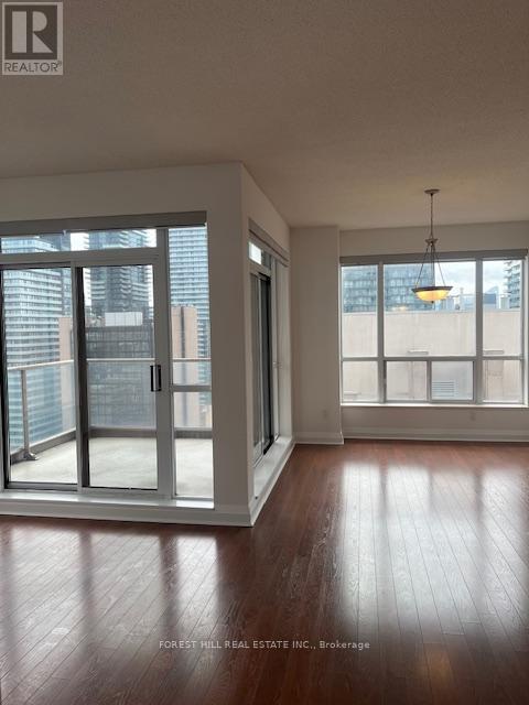 3106 - 925 Bay Street, Toronto, Ontario  M5S 3L4 - Photo 11 - C13013064