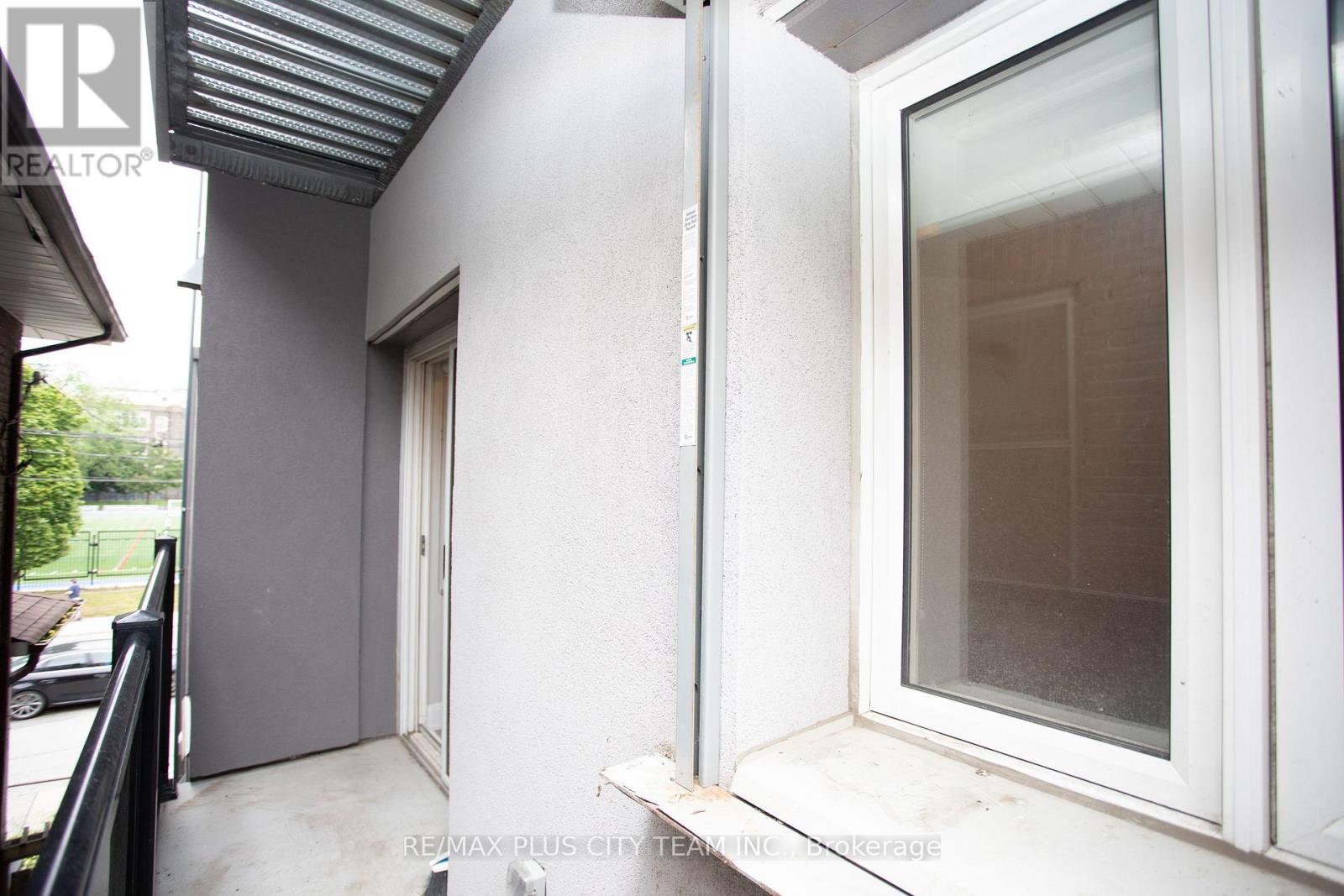 202 - 686 Bathurst Street, Toronto, Ontario  M5S 2R3 - Photo 12 - C13013086