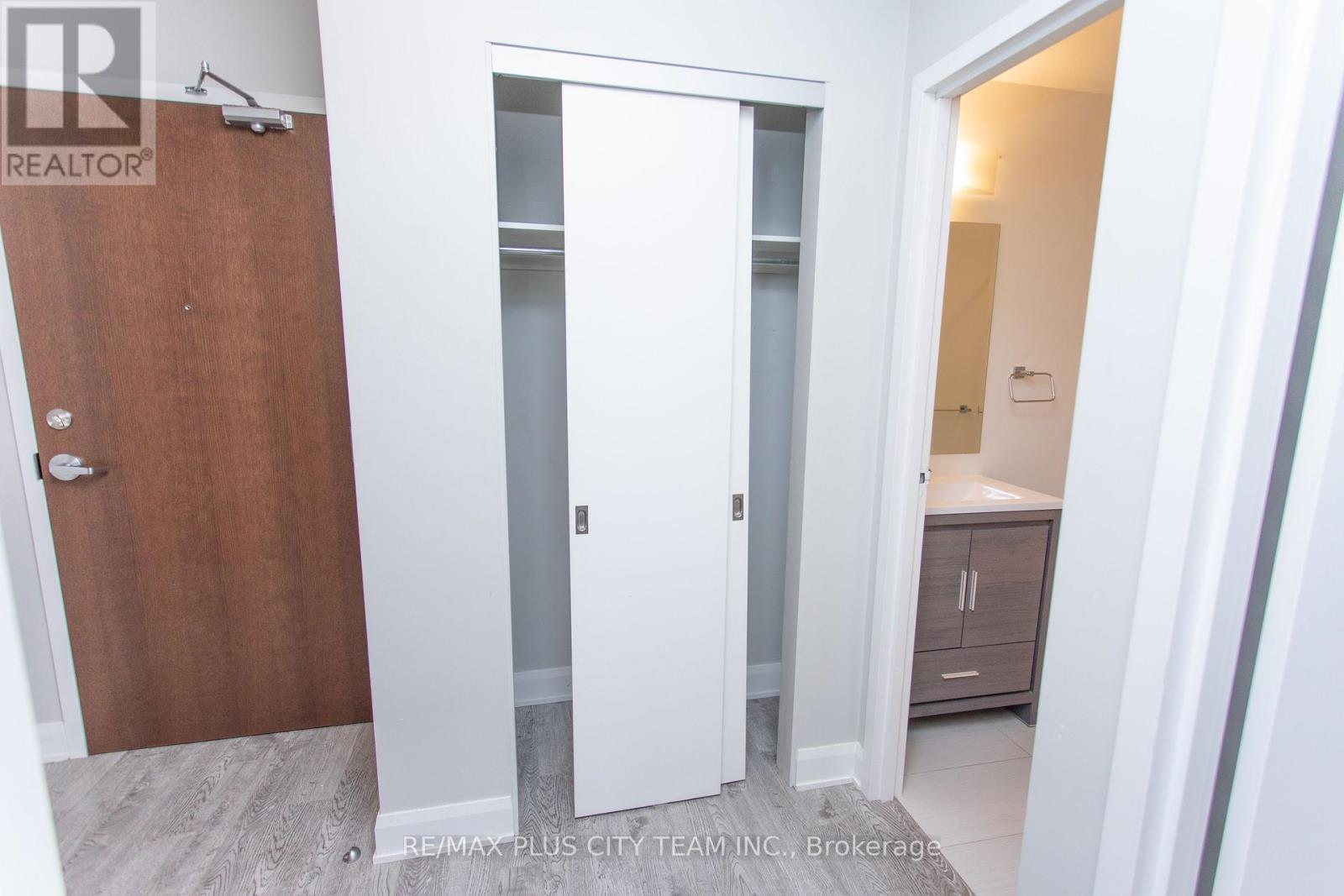 202 - 686 Bathurst Street, Toronto, Ontario  M5S 2R3 - Photo 8 - C13013086