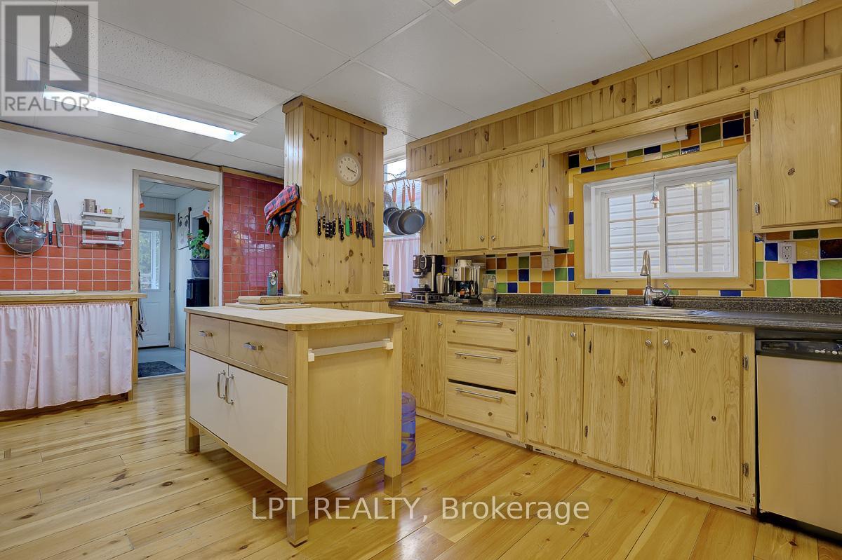 8197 Victoria Street, Ottawa, Ontario  K0A 2P0 - Photo 8 - X13012962