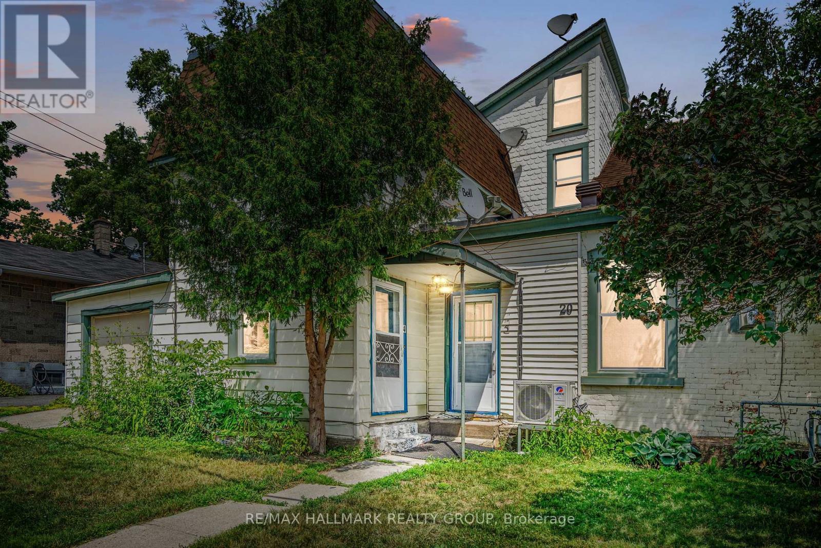 5 - 20 Russell Street W, Smiths Falls, Ontario  K7A 1N9 - Photo 2 - X13013024