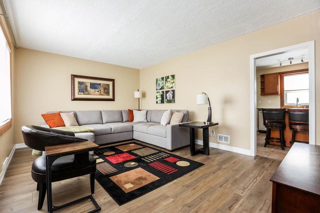 1244 Spruce Street, Winnipeg, Manitoba  R3E 2V6 - Photo 4 - 202607551