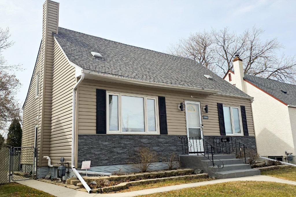 1244 Spruce Street, Winnipeg, Manitoba  R3E 2V6 - Photo 1 - 202607551