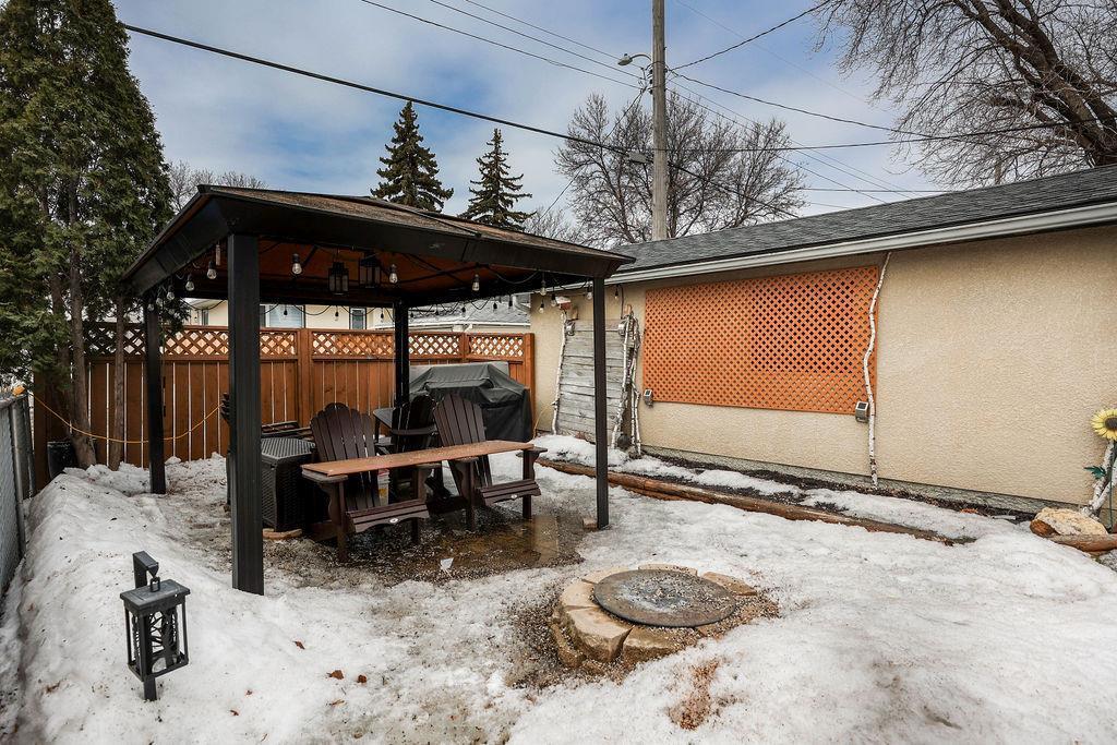 1244 Spruce Street, Winnipeg, Manitoba  R3E 2V6 - Photo 45 - 202607551