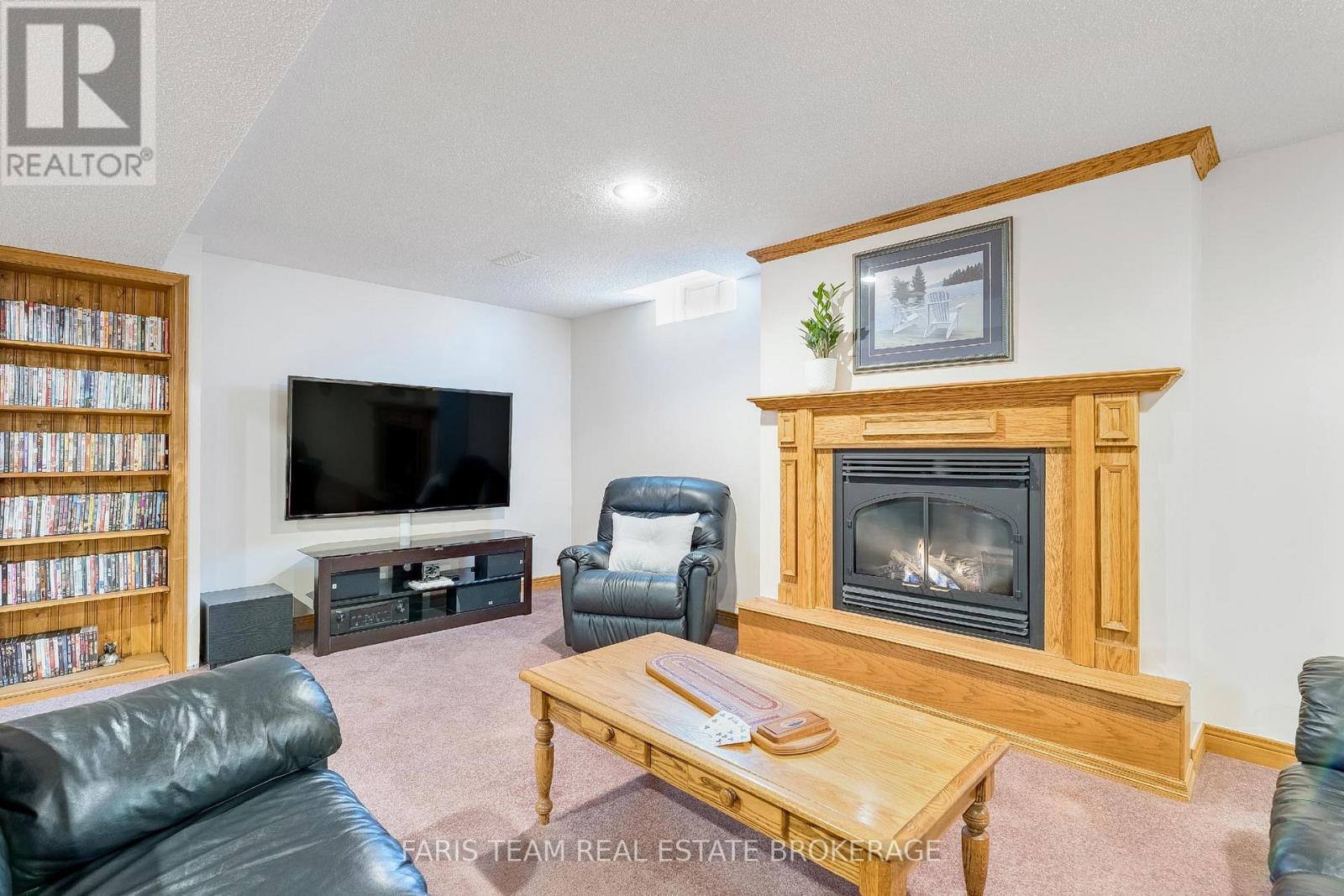 1056 Winnifred Court, Innisfil, Ontario  L9S 2B3 - Photo 23 - N12969220