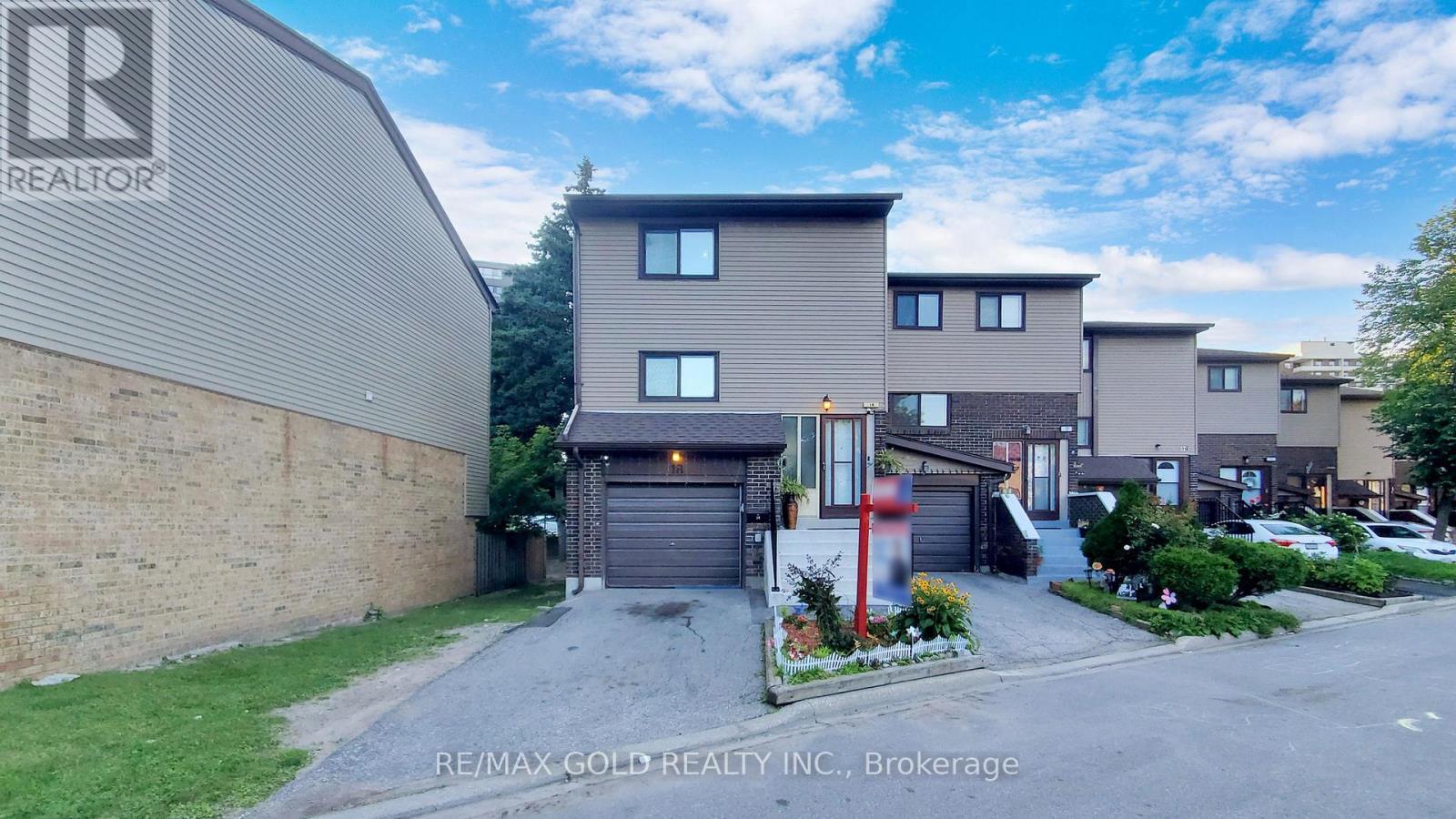 18 - 18 CARLETON PLACE, Brampton, Ontario