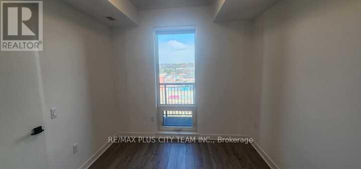 418 - 1185 Dupont Street, Toronto, Ontario  M6H 0G5 - Photo 5 - W12998040