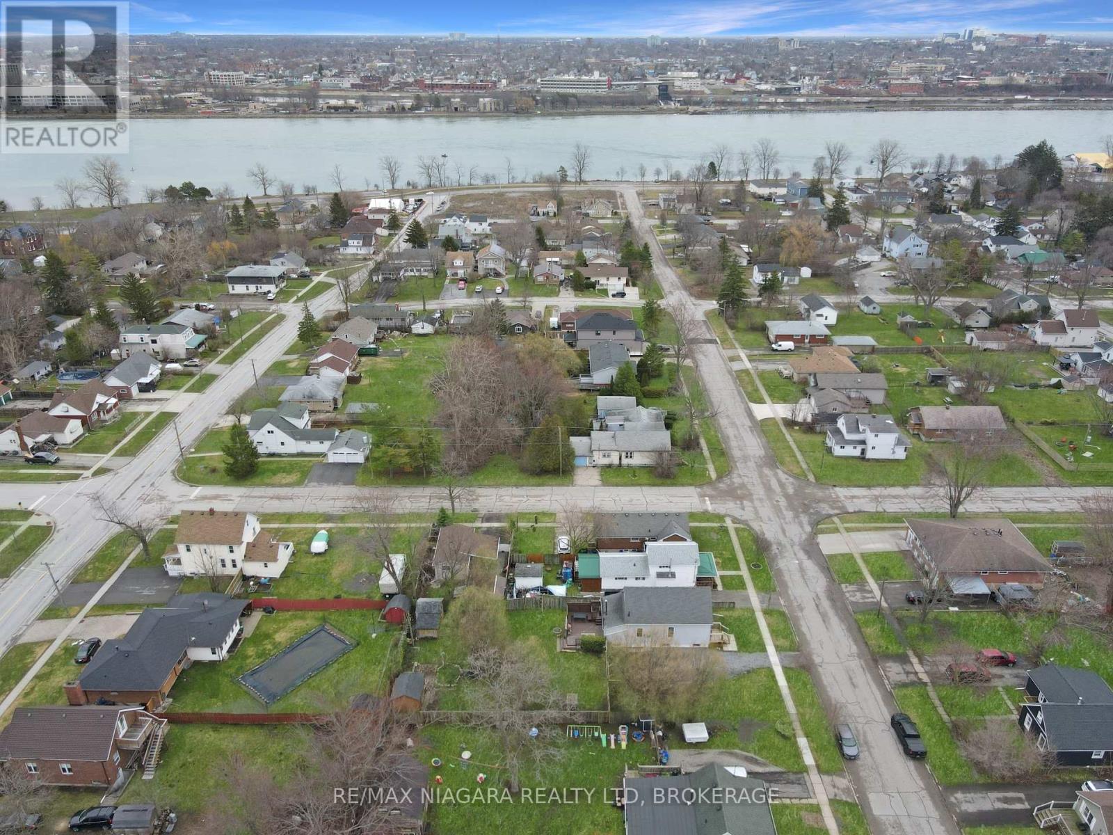 93 Lavinia Street, Fort Erie, Ontario  L2A 2E1 - Photo 32 - X13013092