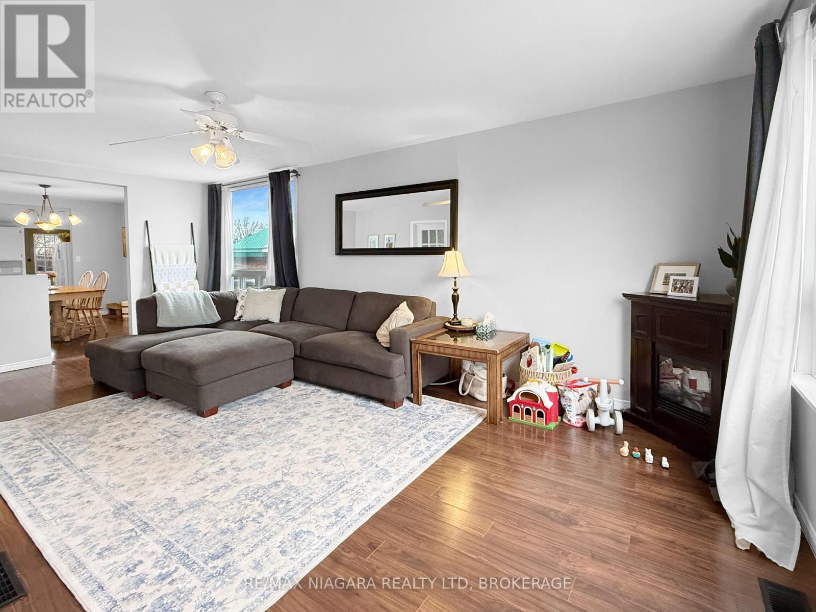 93 Lavinia Street, Fort Erie, Ontario  L2A 2E1 - Photo 4 - X13013092