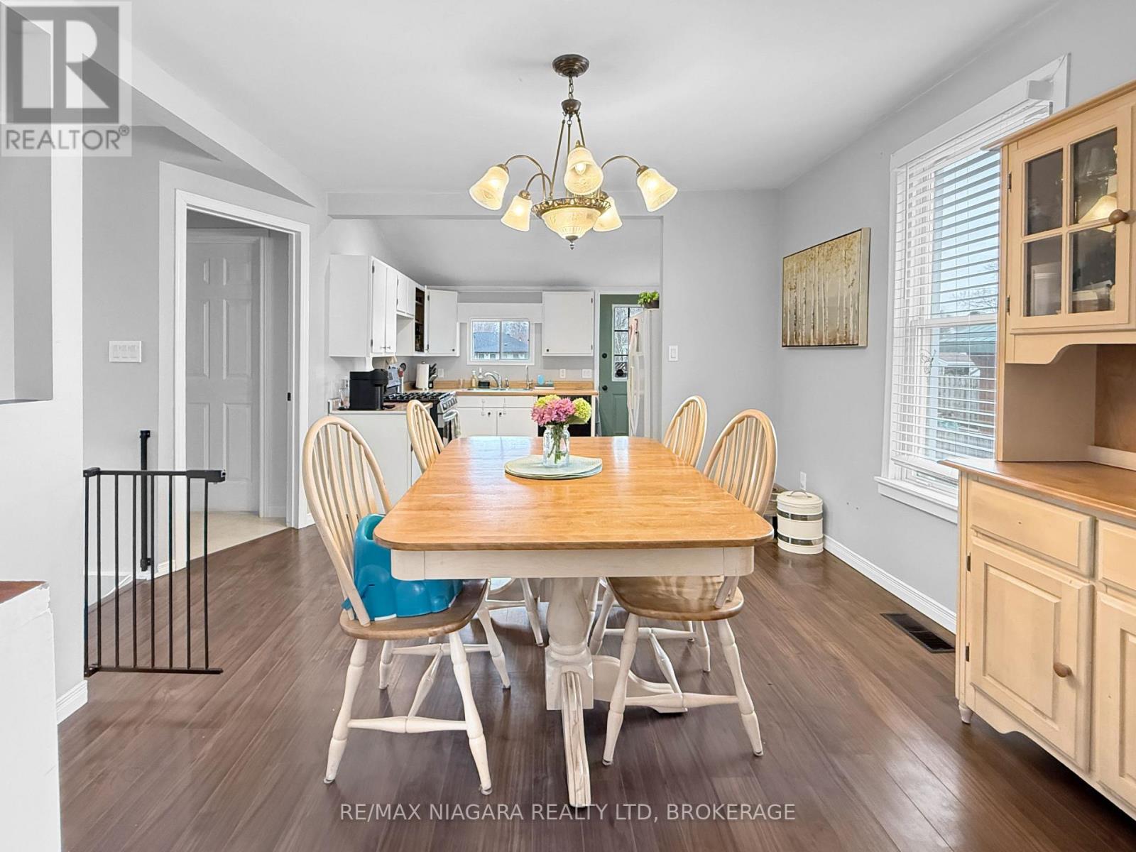 93 Lavinia Street, Fort Erie, Ontario  L2A 2E1 - Photo 6 - X13013092