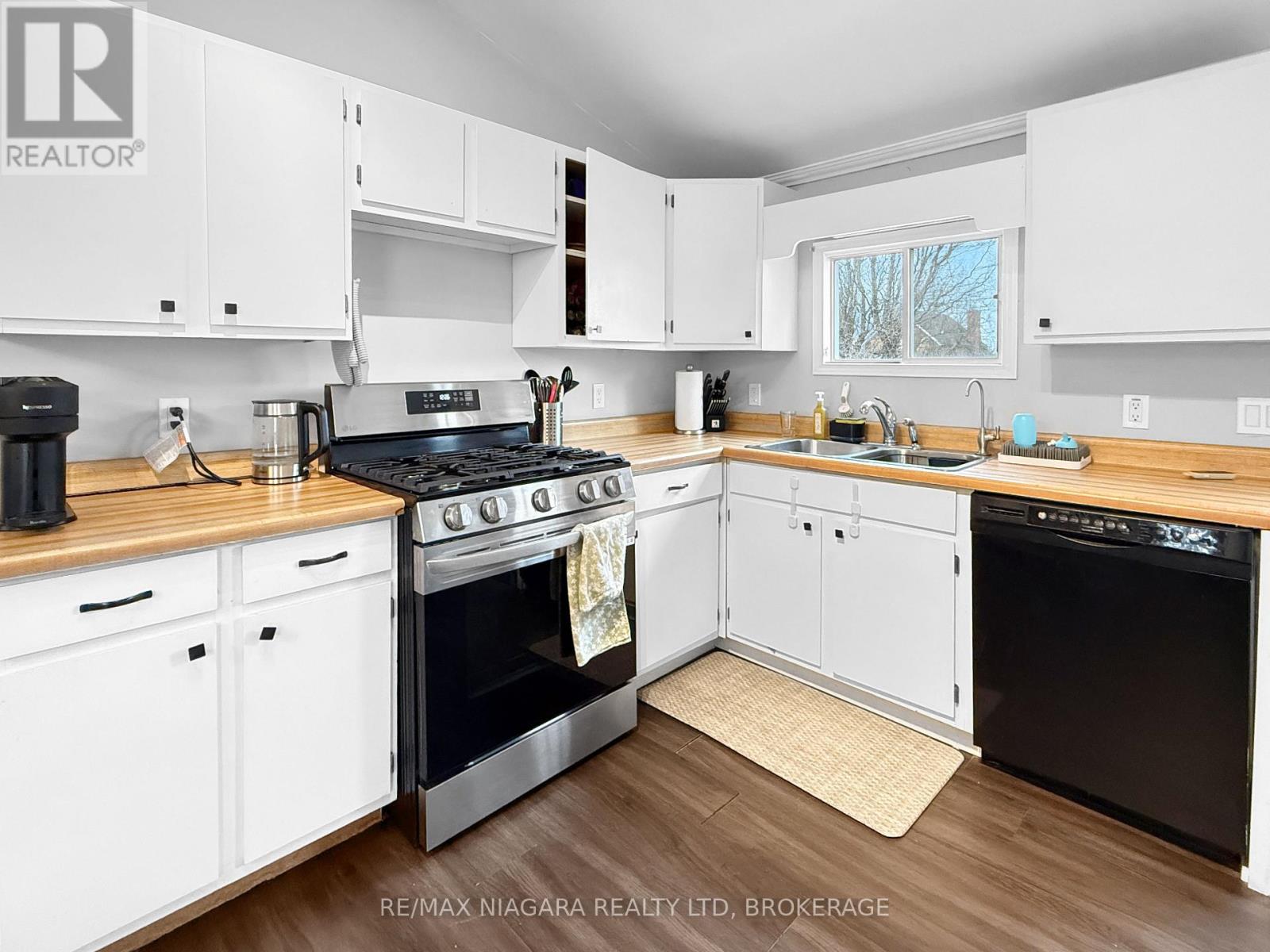 93 Lavinia Street, Fort Erie, Ontario  L2A 2E1 - Photo 9 - X13013092