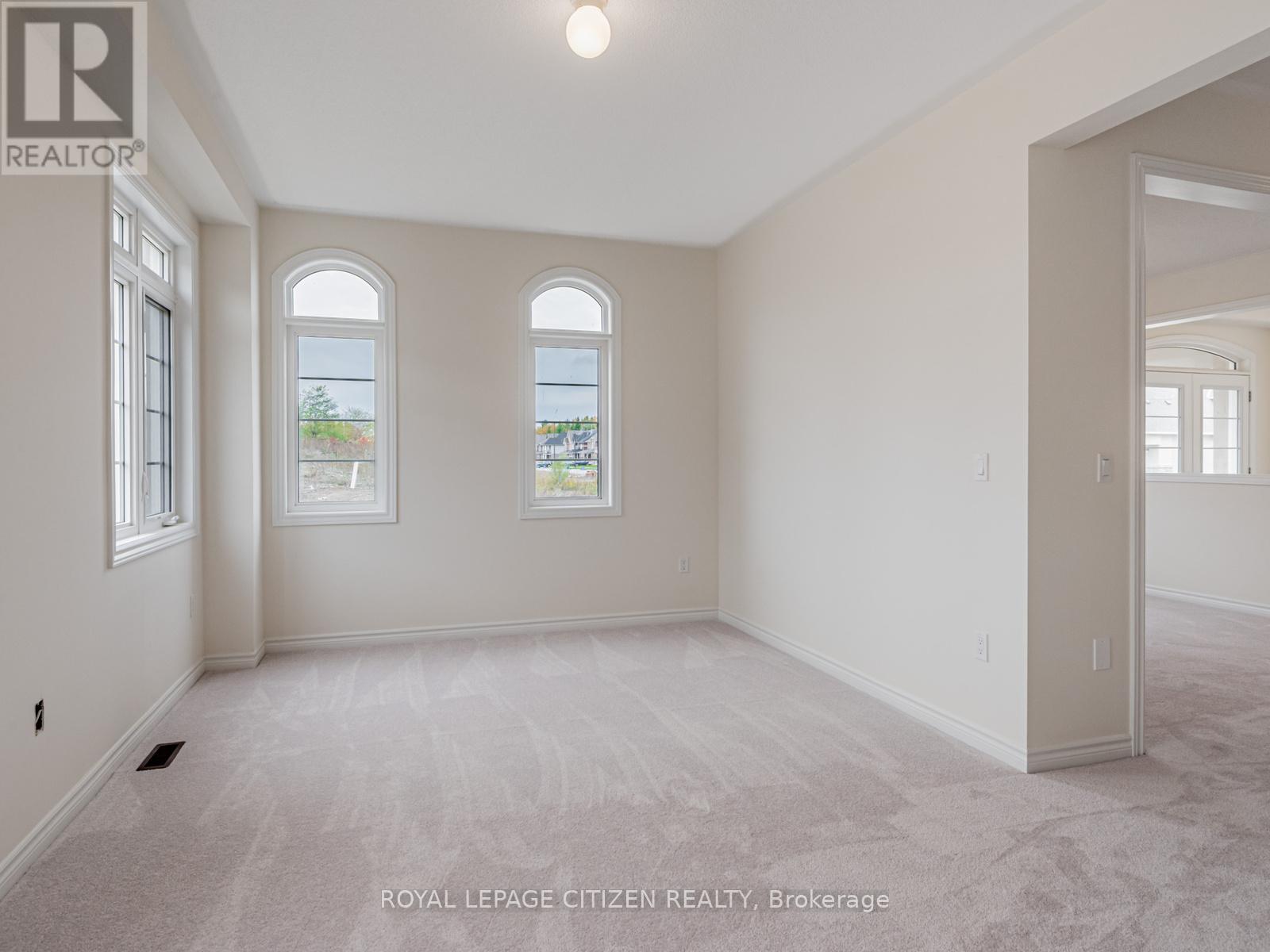 165 Hawkins Street, Georgina, Ontario  L0E 1R0 - Photo 11 - N13012980