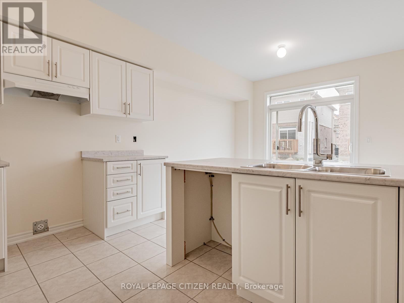 165 Hawkins Street, Georgina, Ontario  L0E 1R0 - Photo 19 - N13012980