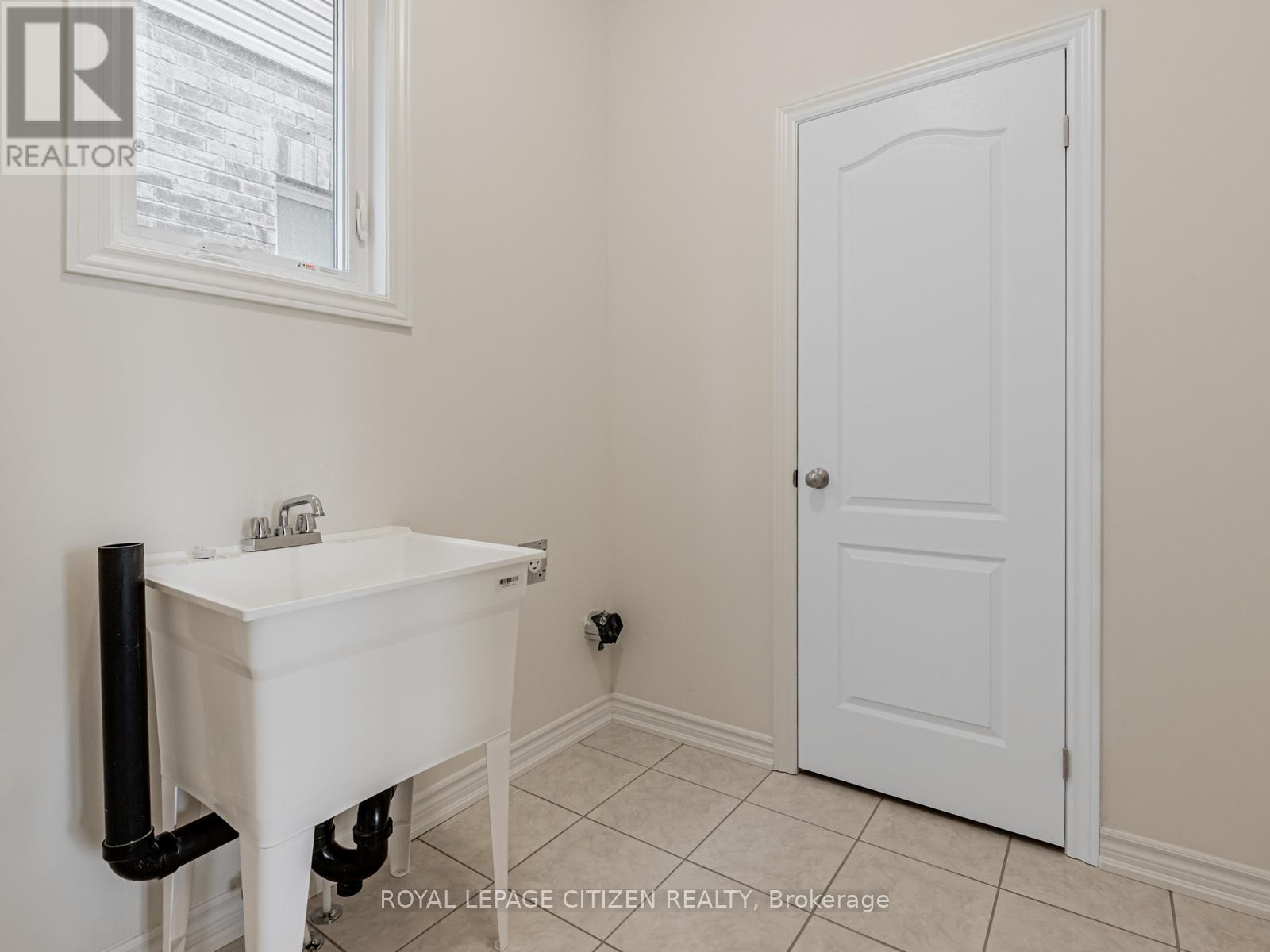 165 Hawkins Street, Georgina, Ontario  L0E 1R0 - Photo 20 - N13012980