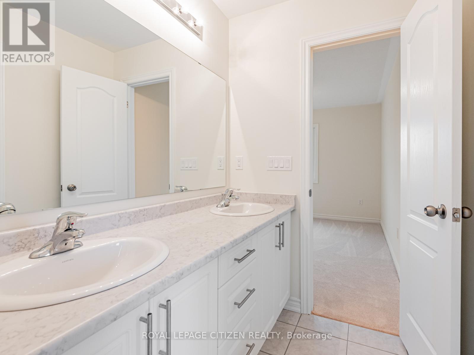 165 Hawkins Street, Georgina, Ontario  L0E 1R0 - Photo 33 - N13012980