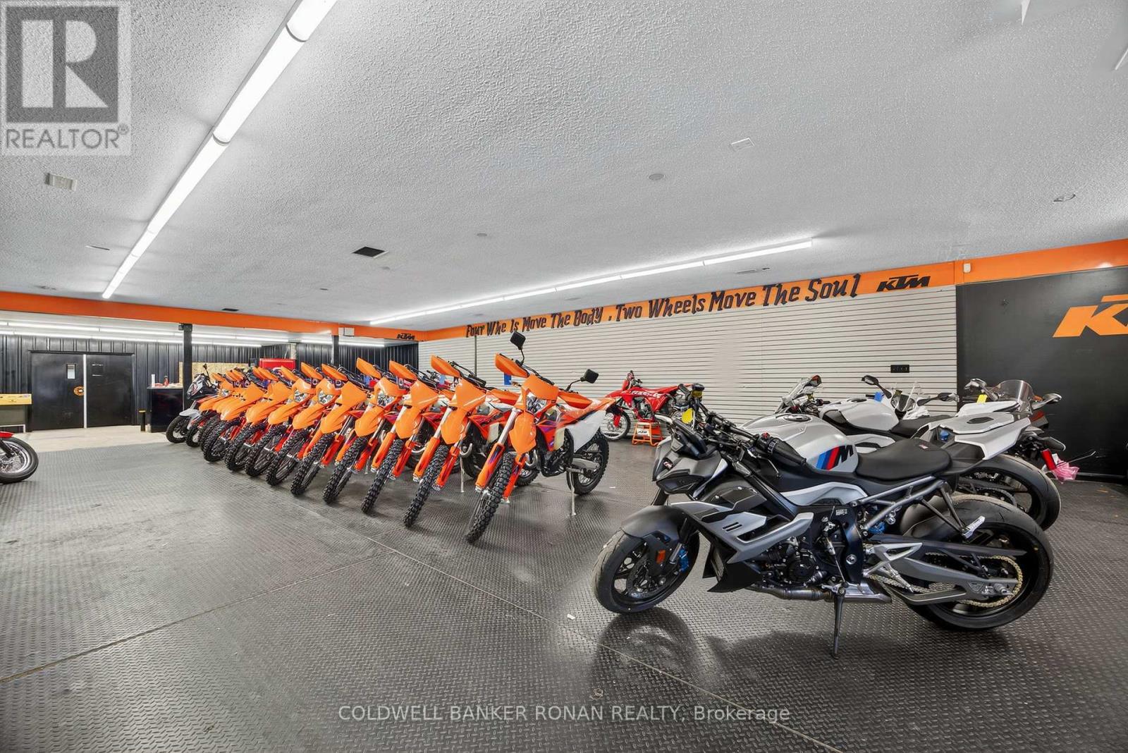 215 Mill Street, Essa, Ontario  L3W 0H1 - Photo 2 - N13013000