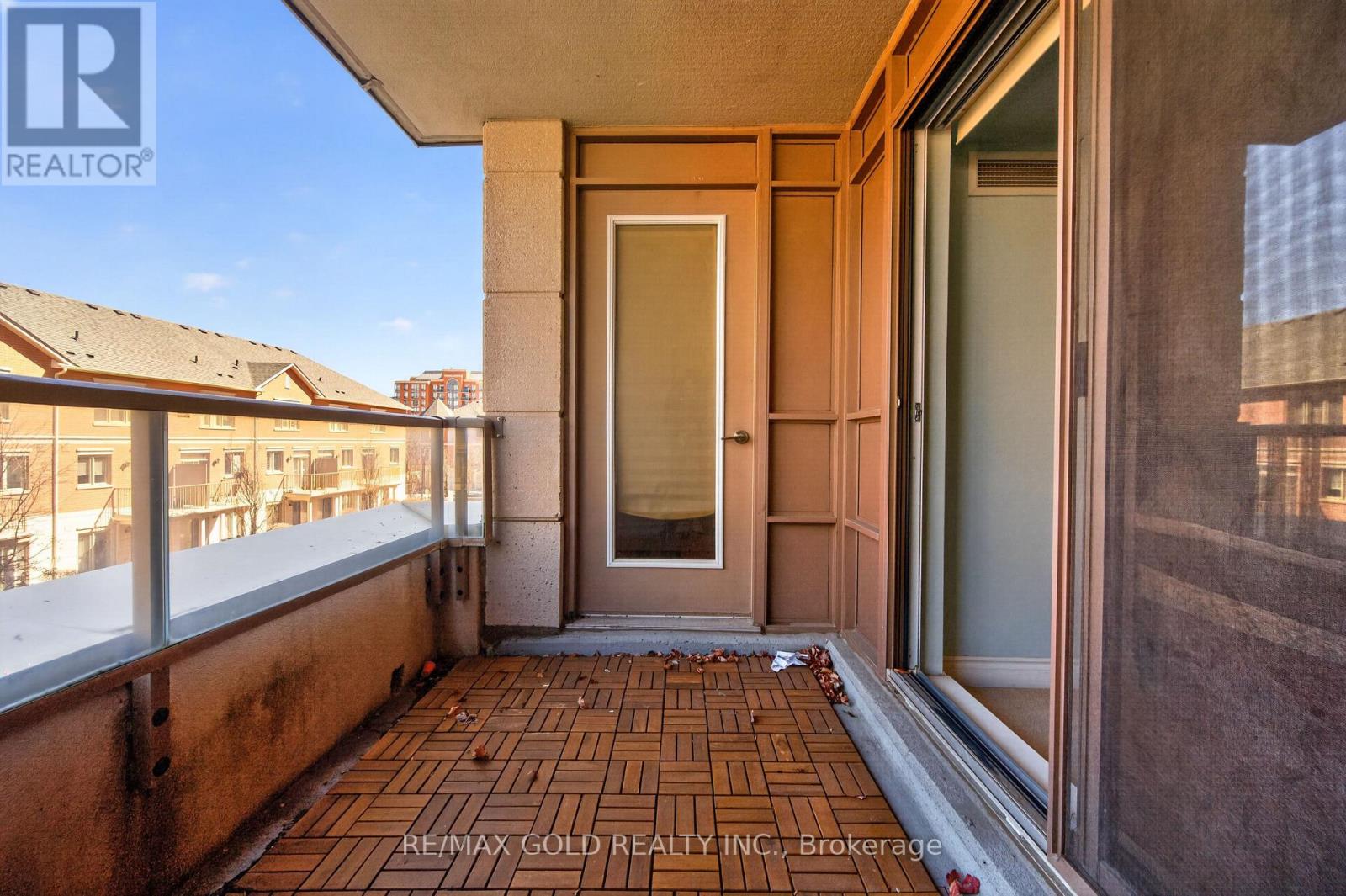 319 - 37 Galleria Parkway, Markham, Ontario  L3T 0A5 - Photo 4 - N13013062