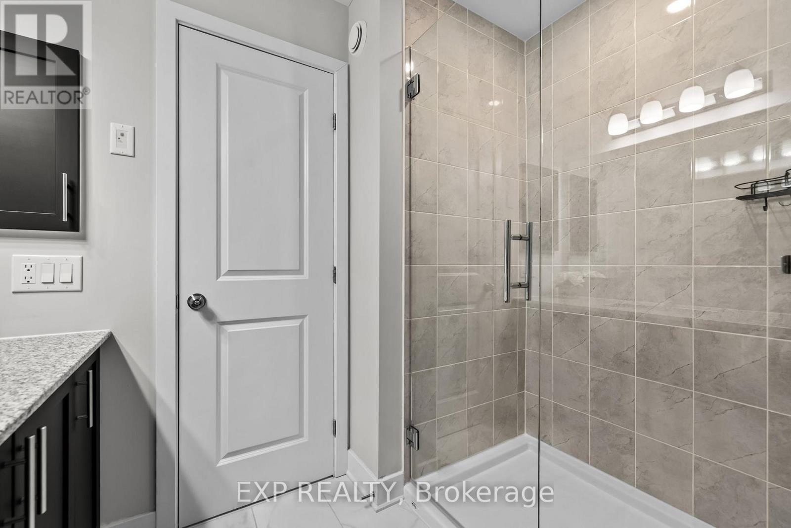 335 Wabasso Lane, Ottawa, Ontario  K1T 0T2 - Photo 19 - X12991520