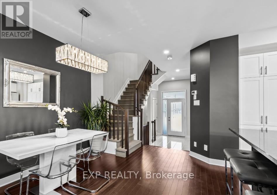 335 Wabasso Lane, Ottawa, Ontario  K1T 0T2 - Photo 3 - X12991520